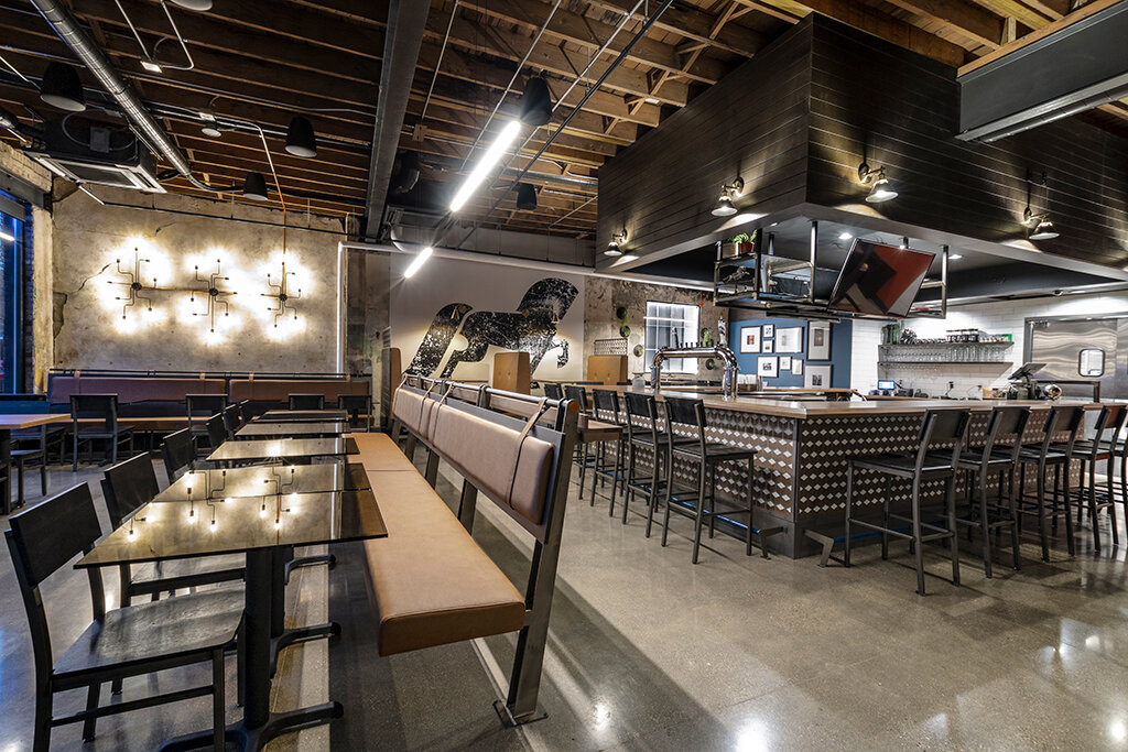 Arch & Anchor - Modern American Gastropub with Local Brewing Heritage